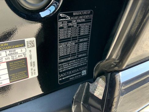 Used 2025 Jaguar F-PACE R-Dynamic S image 31