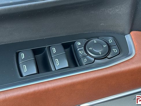 Used 2024 GMC Sierra 3500 Denali Ultimate image 13