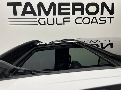 Used 2022 Chevrolet Tahoe RST w/ Luxury Package AWD/4WD image 15