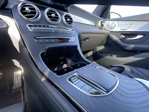 Used 2021 Mercedes-Benz GLC 300 4MATIC w/ AMG Line image 30