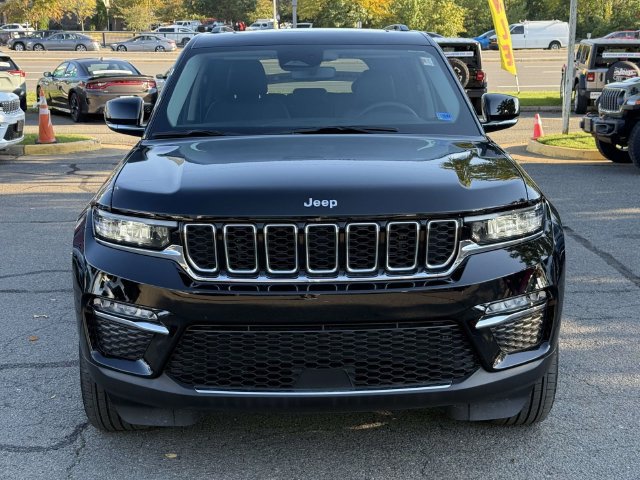 Used 2023 Jeep Grand Cherokee Limited AWD/4WD image 7
