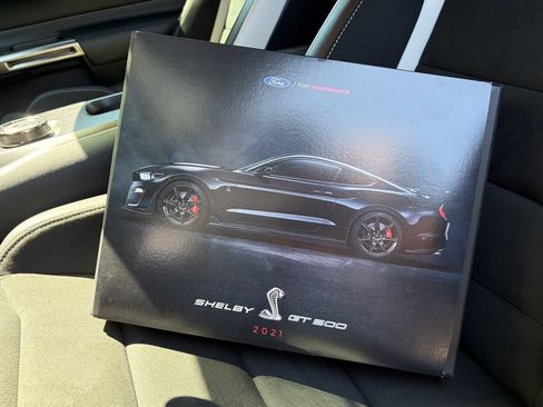 Used 2021 Ford Mustang Shelby GT500 w/ Technology Package RWD image 70