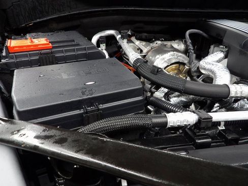 Used 2024 Chevrolet Silverado 1500 ZR2 image 30