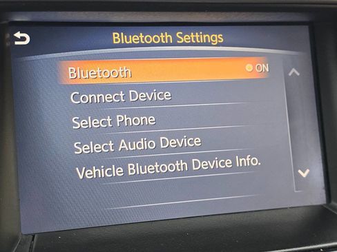 Used 2019 Nissan Pathfinder SV image 16