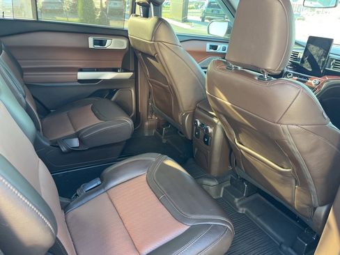 Used 2022 Ford Explorer King Ranch w/ Class IV Trailer Tow Package image 16