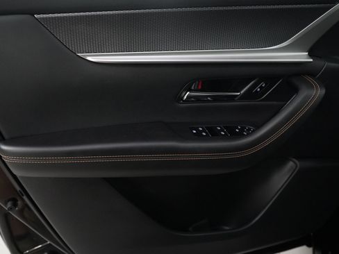 Certified 2025 MAZDA CX-70 Plug-In Hybrid w/ Premium Plus image 18