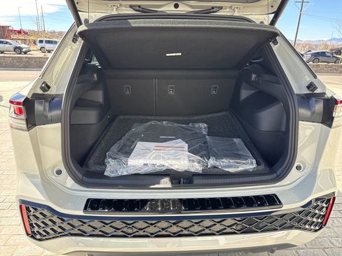 New 2026 Volkswagen Tiguan SEL R-Line image 28