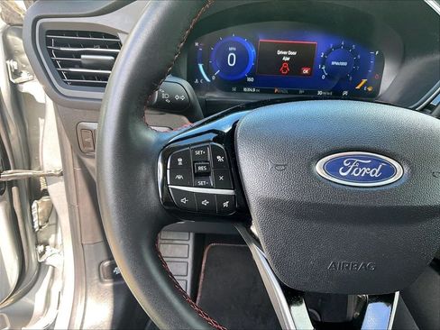Used 2022 Ford Escape SEL w/ SEL Stealth AWD Package image 23