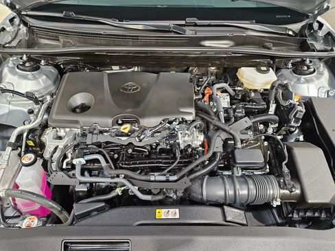 Used 2025 Toyota Camry LE w/ Convenience Package FWD image 19