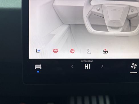 Used 2024 Tesla Cybertruck AWD Crew Cab image 22