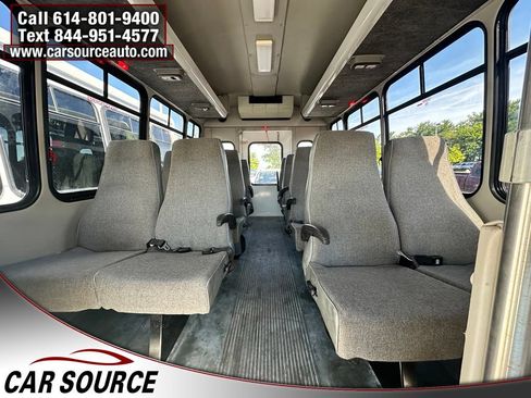 Used 2010 Ford E-350 and Econoline 350 Super Duty RWD image 5