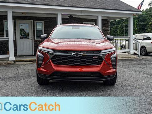 Used 2024 Chevrolet Trax RS w/ Driver Confidence Package FWD image 10