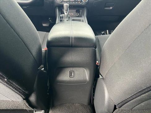 Used 2024 Nissan Sentra SV w/ All-Weather Package image 18