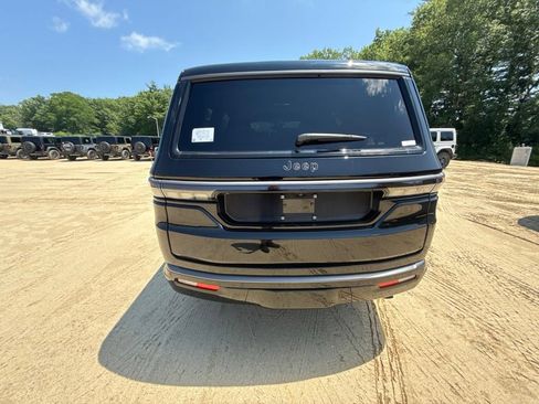 New 2026 Jeep Grand Wagoneer Limited AWD/4WD image 4