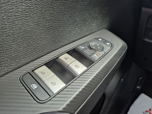 New 2026 Mitsubishi Outlander ES FWD image 52