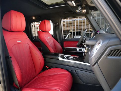 Used 2024 Mercedes-Benz G 63 AMG 4MATIC image 25