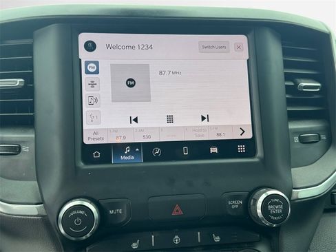 Certified 2022 RAM 1500 Big Horn image 17