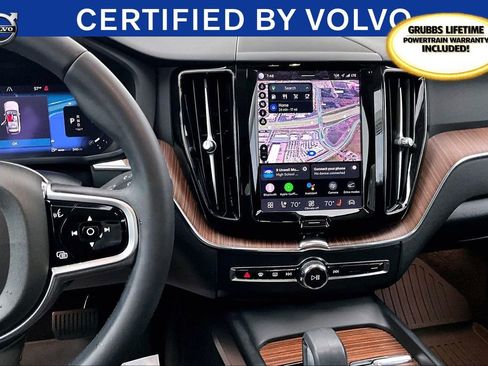 Used 2023 Volvo XC60 B5 Plus w/ Climate Package image 9