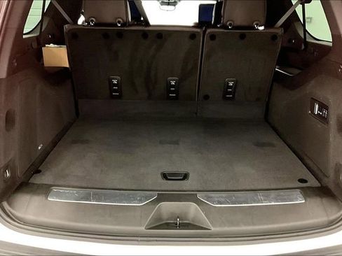 Used 2022 Cadillac Escalade ESV Sport Platinum image 40