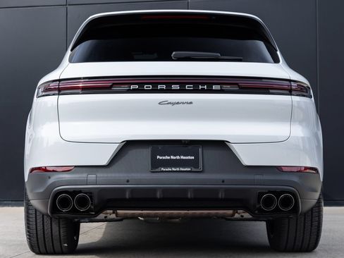Certified 2026 Porsche Cayenne AWD/4WD image 10