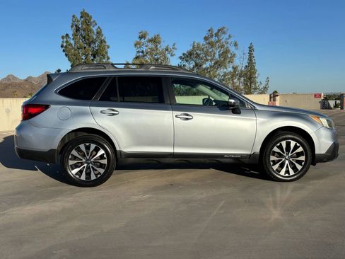 Used 2015 Subaru Outback 2.5i Limited AWD/4WD image 5