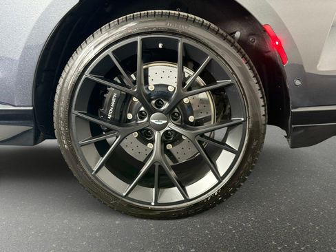 Used 2025 Aston Martin DBX 707 AWD/4WD image 12