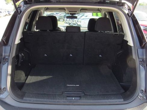 Used 2023 Nissan Rogue S AWD/4WD image 5