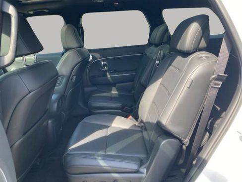Certified 2026 Hyundai Palisade Calligraphy FWD image 32