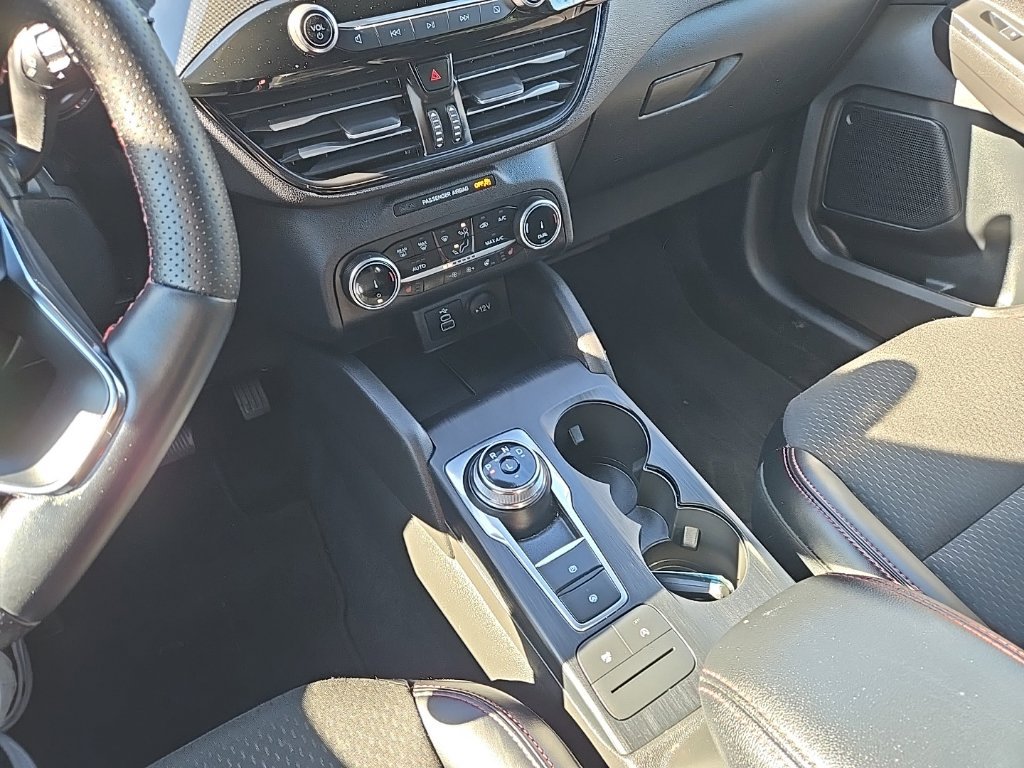 Used 2025 Ford Escape ST-Line Select AWD/4WD image 24