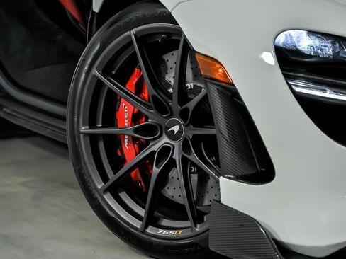 Used 2021 McLaren 765LT image 4