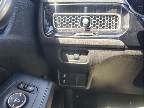 Used 2023 Honda Civic Sport image 26