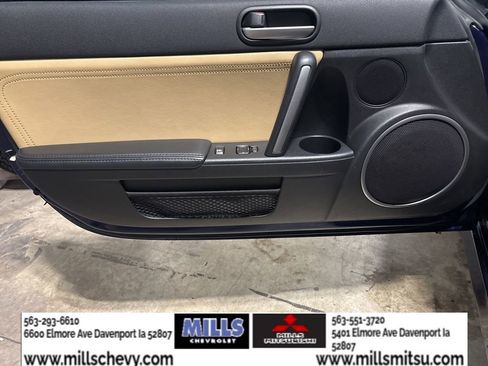 Used 2011 MAZDA MX-5 Miata Grand Touring w/ Premium Pkg image 9