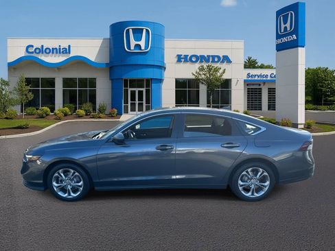 Used 2024 Honda Accord EX image 3