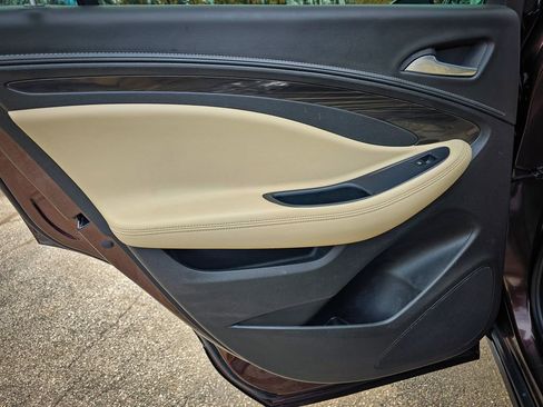 Used 2020 Buick Envision Premium image 30