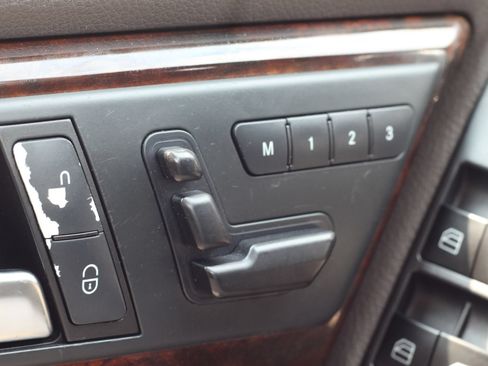 Used 2013 Mercedes-Benz GLK 350 2WD image 23