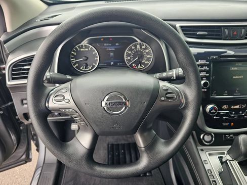 Used 2022 Nissan Murano S AWD/4WD image 16
