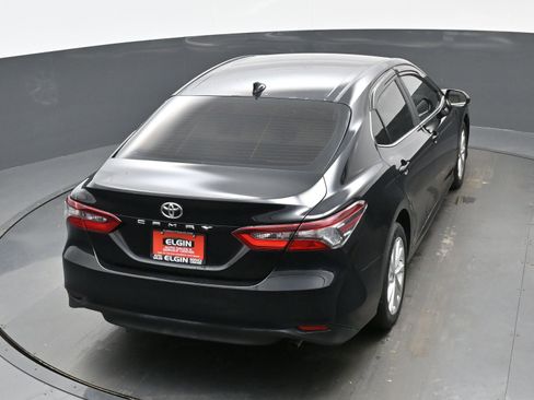 Used 2021 Toyota Camry LE image 35