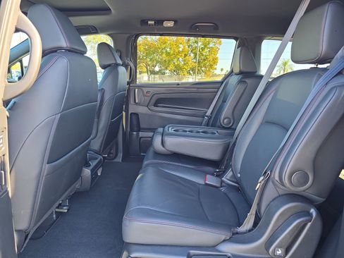Used 2025 Honda Odyssey Sport-L image 12