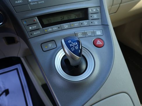 Used 2015 Toyota Prius Three FWD image 32