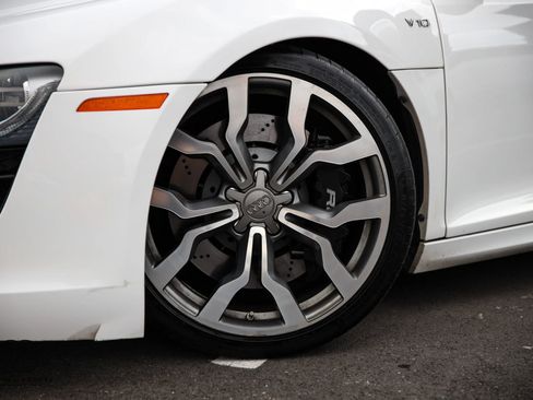 Used 2011 Audi R8 V10 AWD/4WD image 8