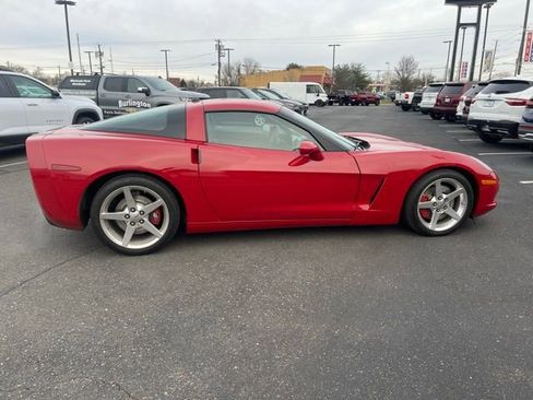 Used 2005 Chevrolet Corvette Coupe w/ Preferred Equipment Group image 9