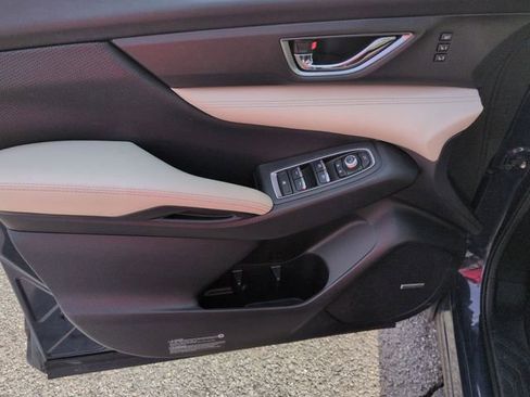 Used 2023 Subaru Ascent Limited w/ Technology Package image 12