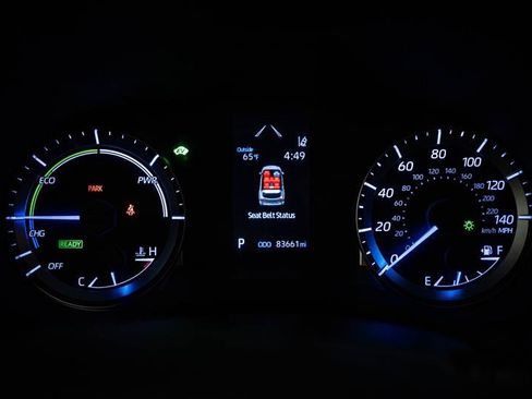 Used 2021 Toyota Highlander LE AWD/4WD image 19