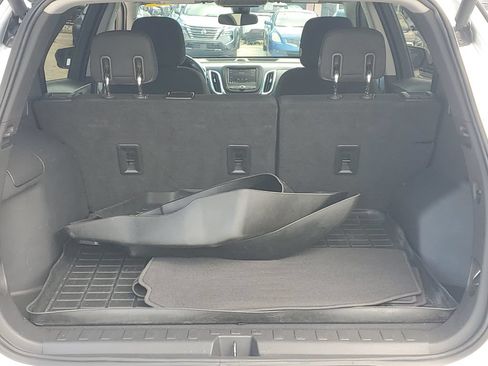 Used 2020 Chevrolet Equinox LT FWD image 12