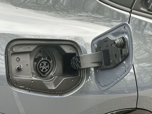 New 2026 Toyota Prius Plug-In Hybrid image 21