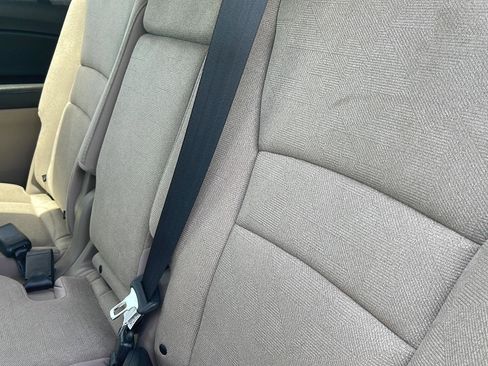 Used 2019 Honda Pilot LX image 16