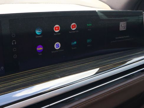 Certified 2025 Cadillac Escalade Premium Luxury w/ LPO, Floor Liner Package RWD image 34