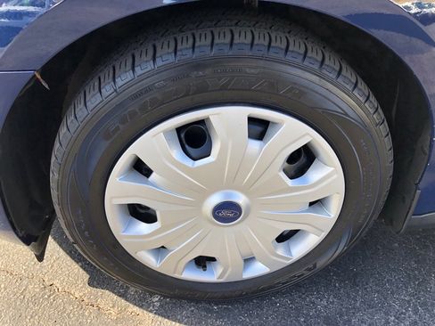 Used 2020 Ford Transit Connect XLT image 10