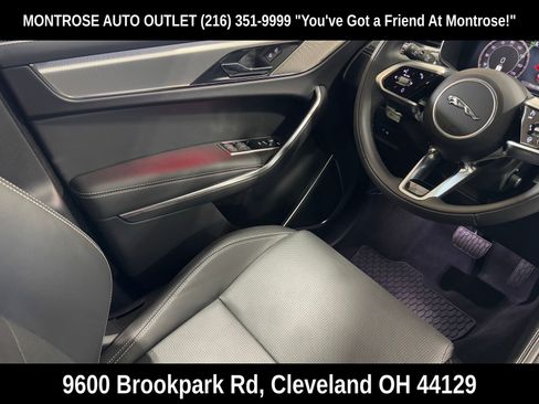 Used 2024 Jaguar F-PACE R-Dynamic S image 40