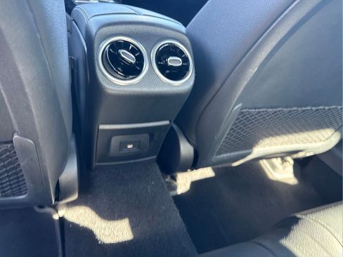 Used 2025 Mercedes-Benz CLA 250 4MATIC image 20